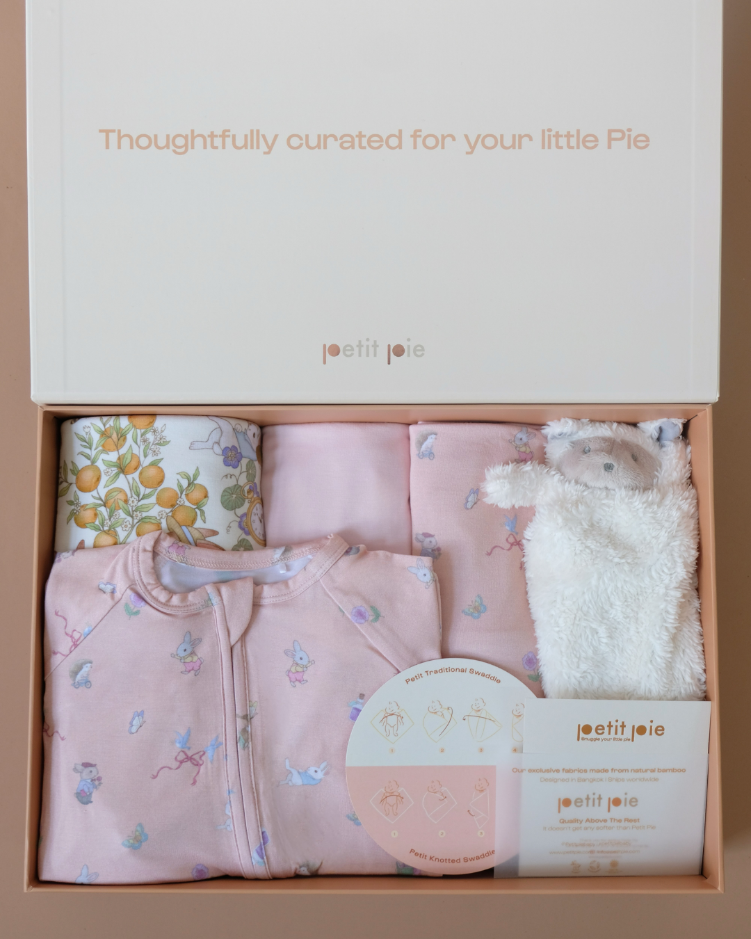 The first chapter gift set (Girl)