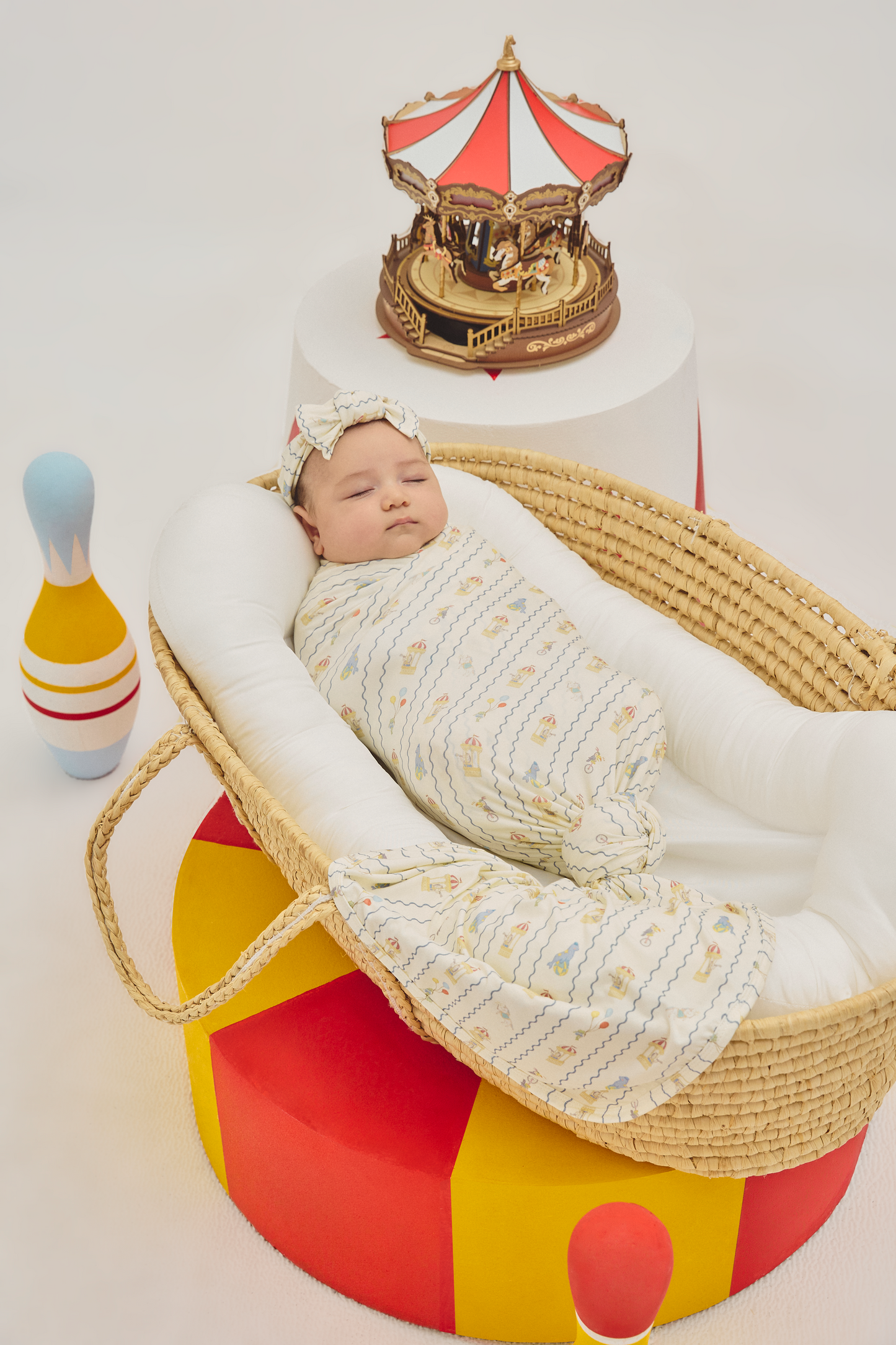 Bamboo Stretch Swaddle - Cirque Twirl