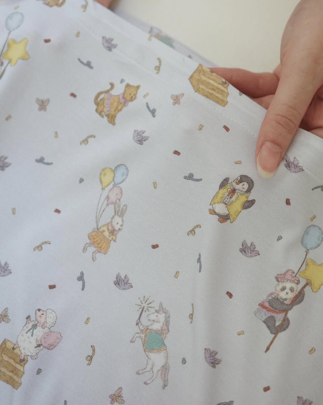 Nursing Cover - Twinkle Troupe